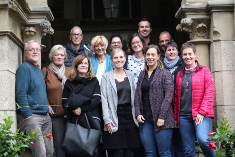 Hospitieren, diskutieren, avisieren – die Sekundarstufenkonferenz bringt Montessori-Expert:innen zusammen